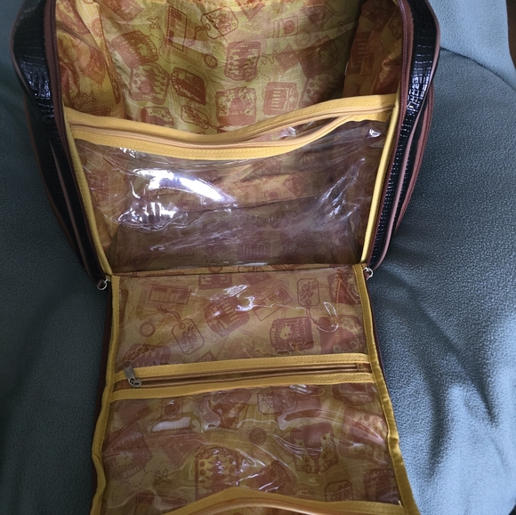 Carry-on - Picture 6 of 7